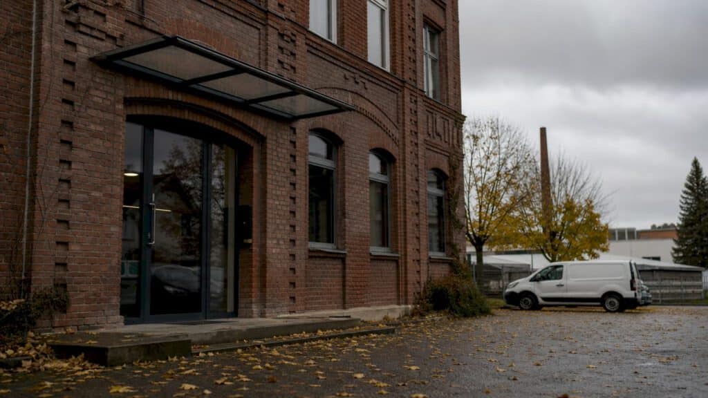Das Firmengebäude von Elektro Zimmerly von außen betrachtet