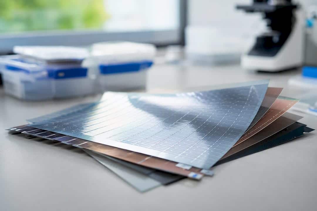 Querschnitt einer Solarzelle mit ihren verschiedenen Schichten